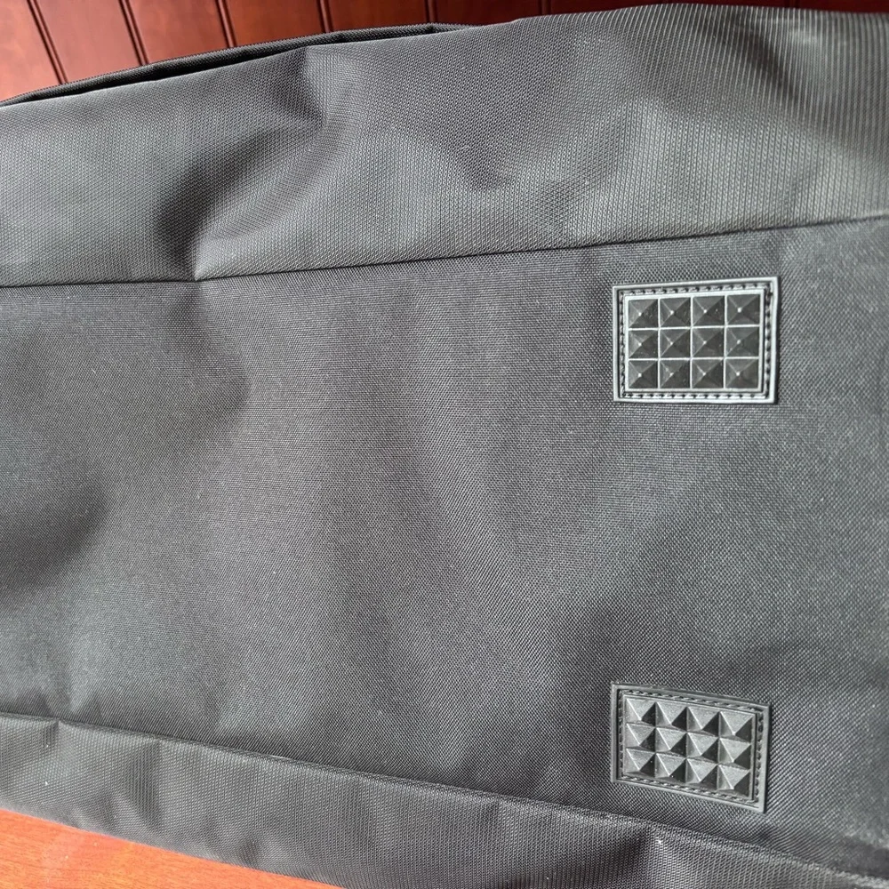 DraftKings branded black nylon duffel bag / suit / large travel many components